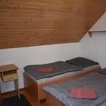 Domcek Horky بيت للعطل